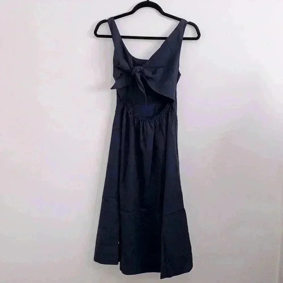 ⭐️Host Pick⭐️ BNWOT Kit And Ace women’s sleeveless midi Dress size 2 in Navy - Picture 3 of 4
